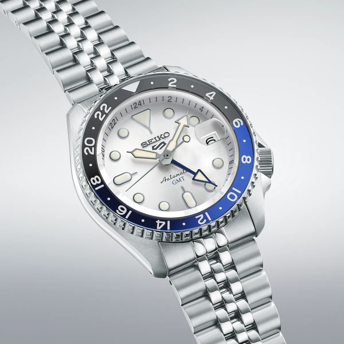 Seiko SSK033 view 4